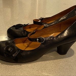 Naya MaryJane Heels-NEW